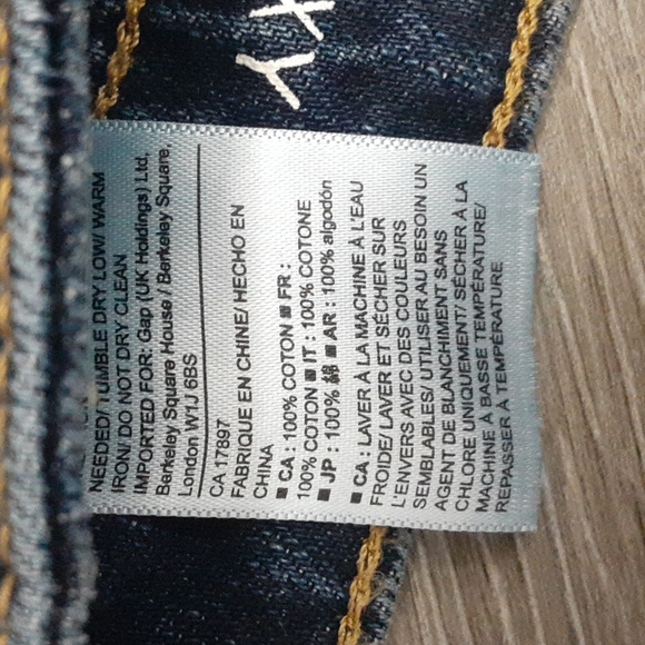 Gap Sexy Boyfriend Short - Picture 6 of 10